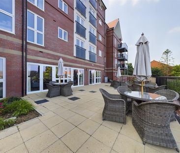 1 bedroom Flat To Let - Photo 4