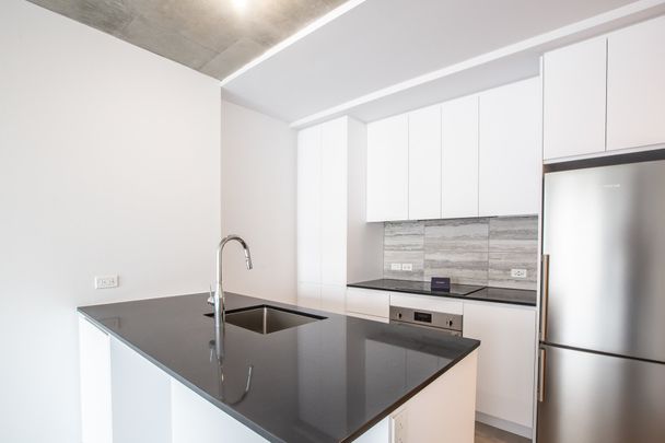 VISITE LIBRE, 2300 Rue Tupper, Montréal (Ville-Marie), QC H3H - Photo 1