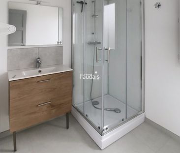 Location Appartement 3 pièces 76m² COUTANCES 50200 - Photo 3