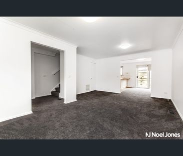 3/60-62 South Parade, Blackburn, Vic 3130 - Photo 1