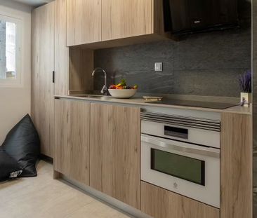 Carrer de Sant Donís, Valencia, Valencian Community 46003 - Photo 2