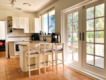 Delightful Family Home in Desirable South Turramurra Location! - Photo 5