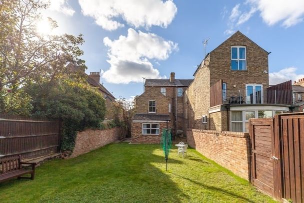 Iffley Road, East Oxford - Photo 1