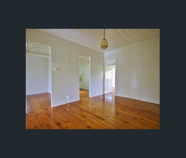 Spacious Home in Great Position - Photo 2