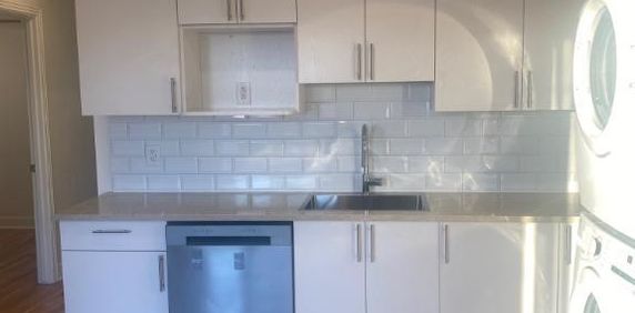 5 1/2 RENOVE - 3E ETAGE D'UNE 4-PLEX - MARS 2026 - Photo 2