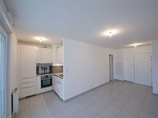 Location Appartement 58.01 M² SAINT-LOUIS 779 € - Photo 1