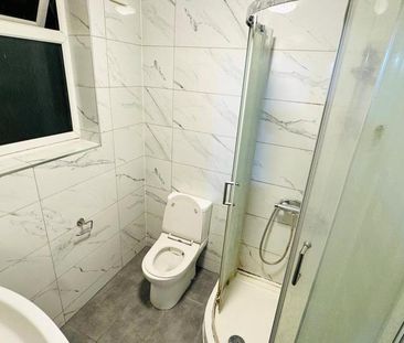 6 bedroom semi-detached house to rent - Photo 6