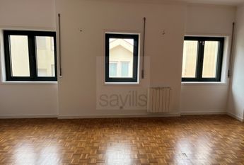 Excelente T3 duplex para arrendar com vista Mar, Foz - Porto