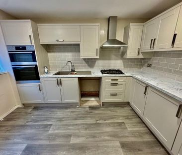 3 bedroom terraced house to rent - Photo 5