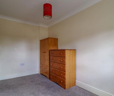 3 bedroom end of terrace house to rent - Photo 5