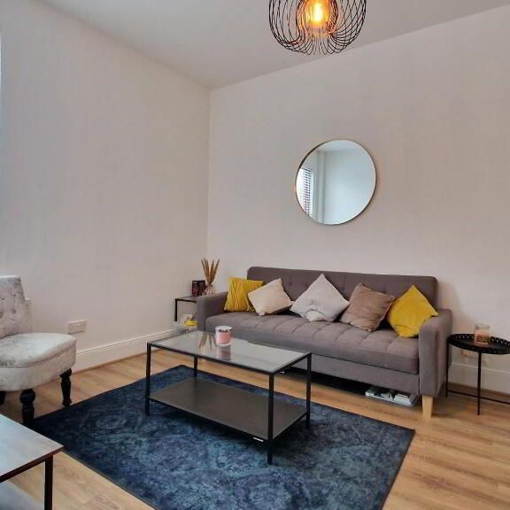 Room 4, 265 Woodstock Road, Belfast, BT6 8PR - Photo 1