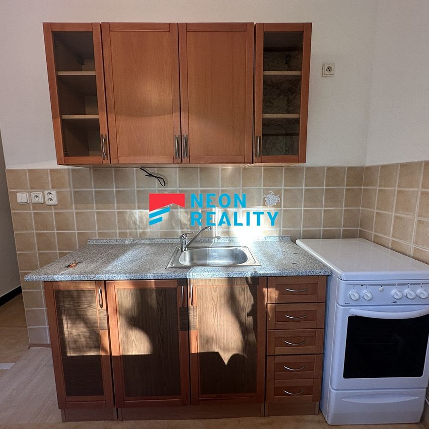 Pronájem bytu 1+1 36 m² - Photo 1