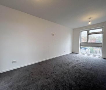4 bedroom terraced house to rent - Photo 6