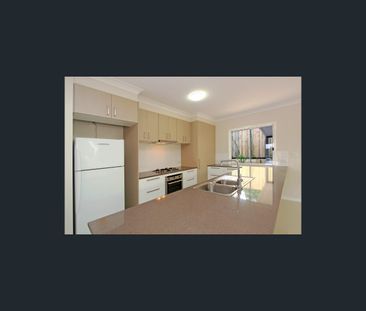 1/53 Fleurs Street, Woolloongabba, Qld 4102 - Photo 4