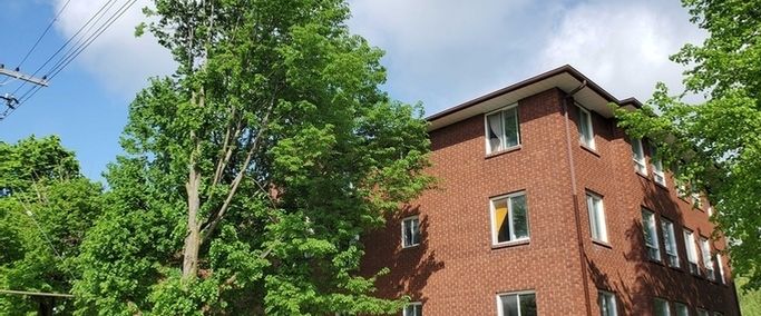 170, 174-178 Grove Street East | 170 Grove Street East, Barrie - Photo 1