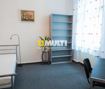 Centrum 4 pokoje 118 m2, umeblowane, 3800+1000 - Zdjęcie 2