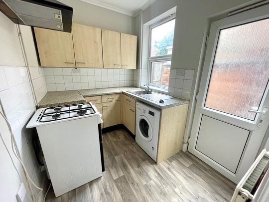 2 bedroom house to rent - Photo 1