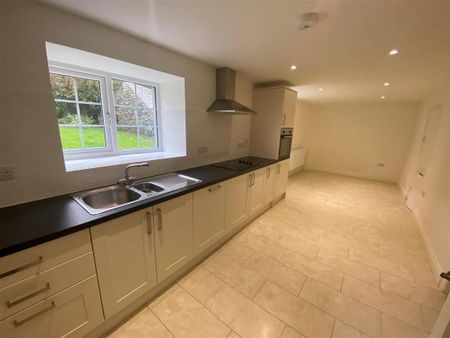 4 bedroom barn conversion to rent - Photo 3