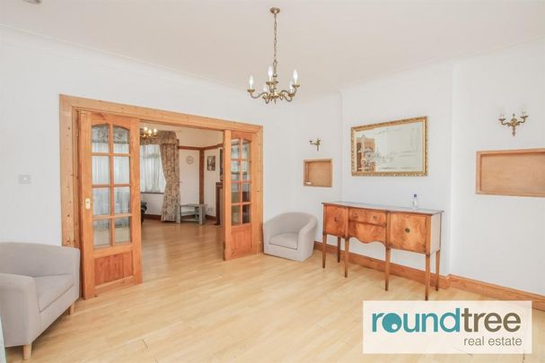 4 bedroom detached house to rent - Photo 1