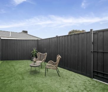 2/15 Jurga Court, Seaholme. - Photo 5