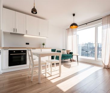 Łódź, Śródmieście, 6 Sierpnia - Zdjęcie 1