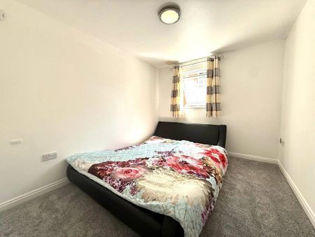 2 bedroom apartment to rent - Photo 4