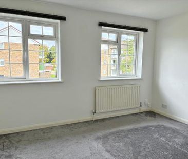 4 bedroom detached house to rent - Photo 6