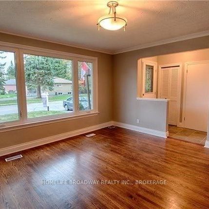 For Lease - 381 Taylor Mills Drive Unit# Main Floor, Richmond Hill, Ontario - Photo 1