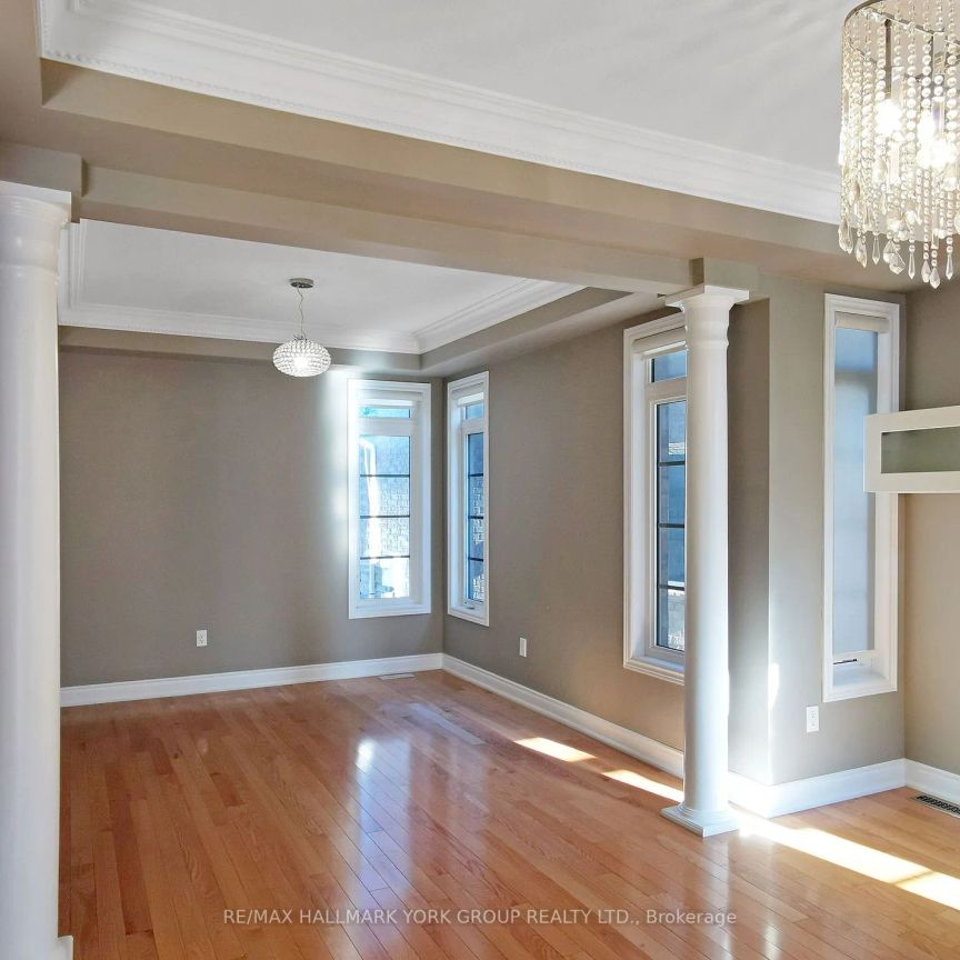 Detached Home For Lease | N9237268 - Photo 1