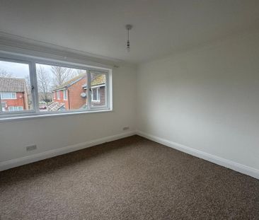 3 bedroom end of terrace house to rent - Photo 4