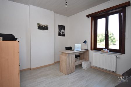 Te huur: Woning met tuin en garage te Sint-Lievens-Esse - Photo 5