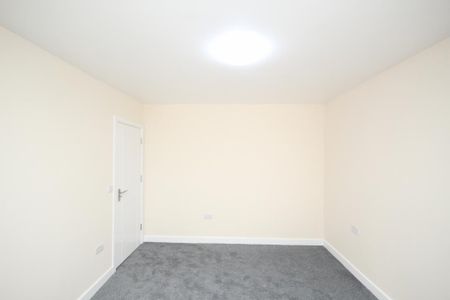 5 bedroom terraced house to rent - Photo 5