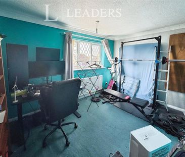 2 bedroom semi-detached house to rent - Photo 2