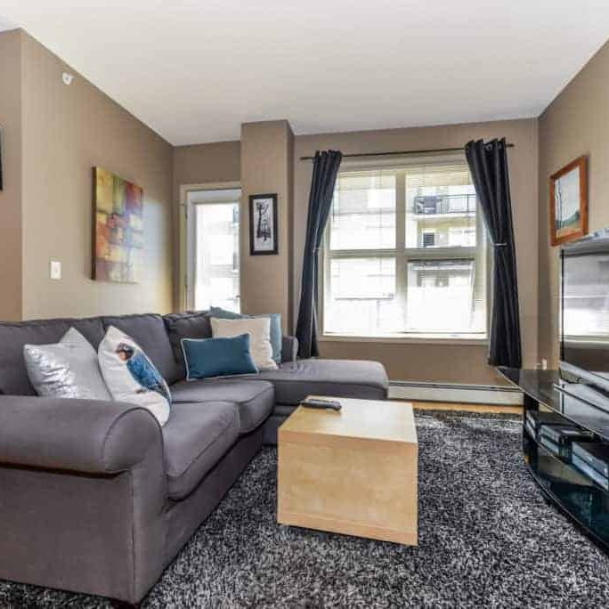 Edmonton Furnished Condo Rental in Northeast - Modern home away from home in the North - Photo 1