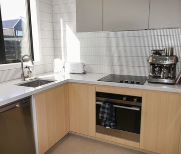 Petone Townhouse - Photo 3