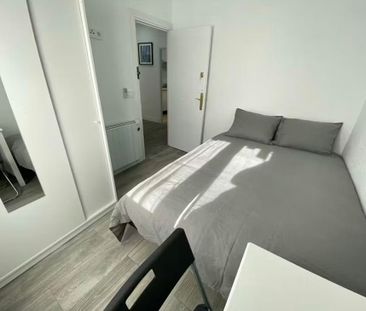 Calle de Concepción de la Oliva, Madrid, Community of Madrid 28021 - Foto 1