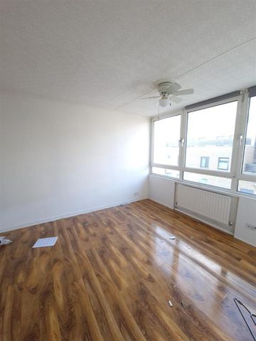 3 bedroom flat to rent - Photo 5