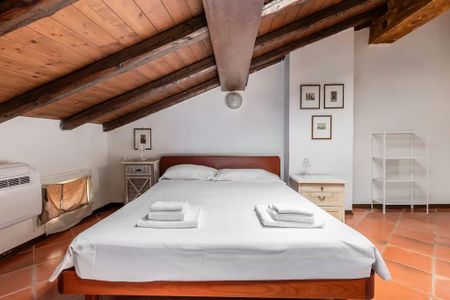 Via Nosadella, Bologna, Emilia-Romagna 40123 - Photo 3