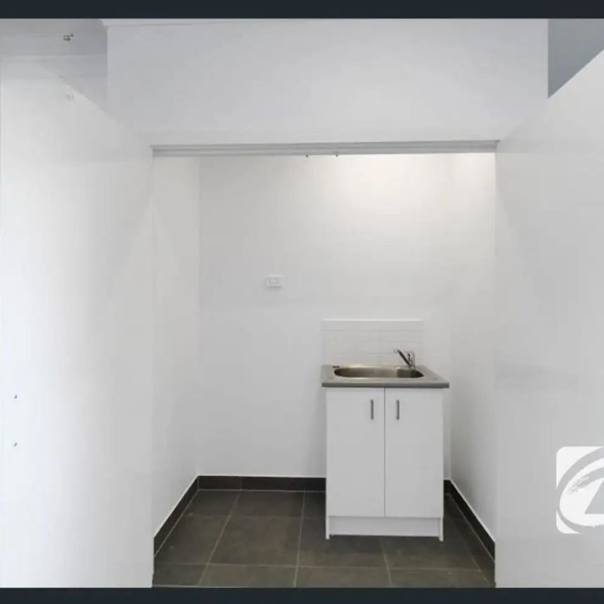 “TOWNHOUSE IN HEART OF PAKENHAM” - Photo 1