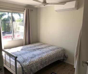 Upstairs Level | Fully Furnished | Utilities included - Photo 5