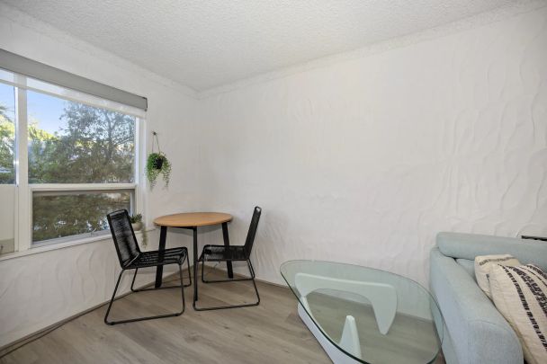 Renovated Unit in the Heart of Glenelg with Garage - Photo 1