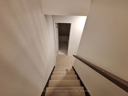 For Lease - 130 Honeycrisp Crescent Unit# 324, Vaughan, Ontario - Photo 4