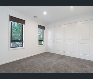 3 Bdrm, 2 Bath, close to Beach and Frankston High School - Photo 1