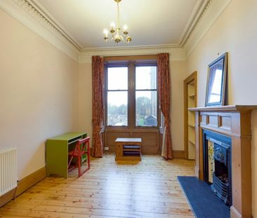 Flat to rent on - Photo 2