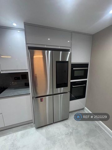 3 bedroom detached house to rent - Photo 5