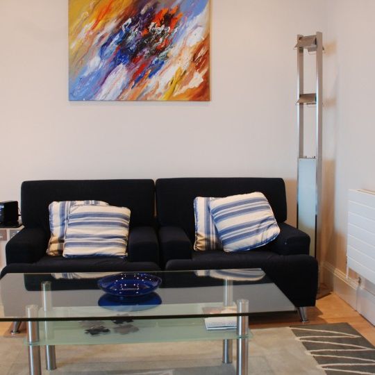 Fantastic 2 Bed Apartment with Balconies in Howth, Dublin - Photo 1