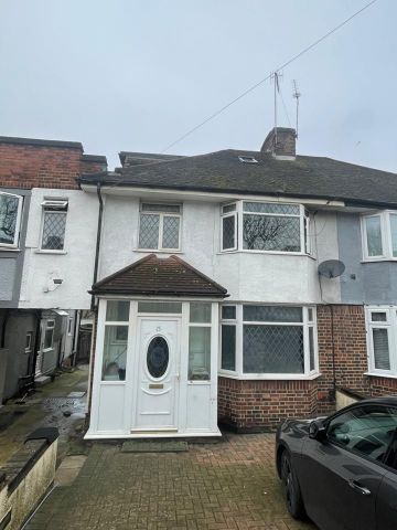 Room in a Shared House, Selborne Gardens, NW4 - Photo 4