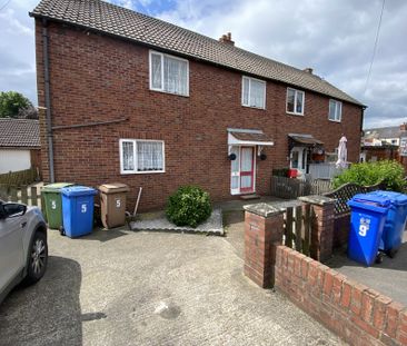 Fairfield, Rawcliffe Bridge, Goole - Photo 3