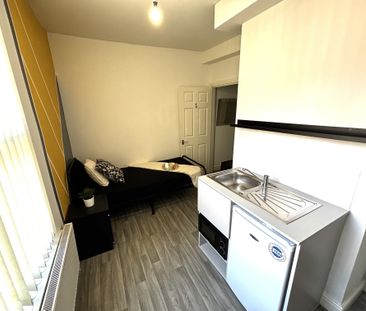 Vickers Road, Sheffield - Photo 1