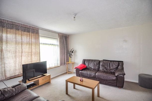 3 Bed Semi-Detached House, Kennard Road, BS15 - Photo 1